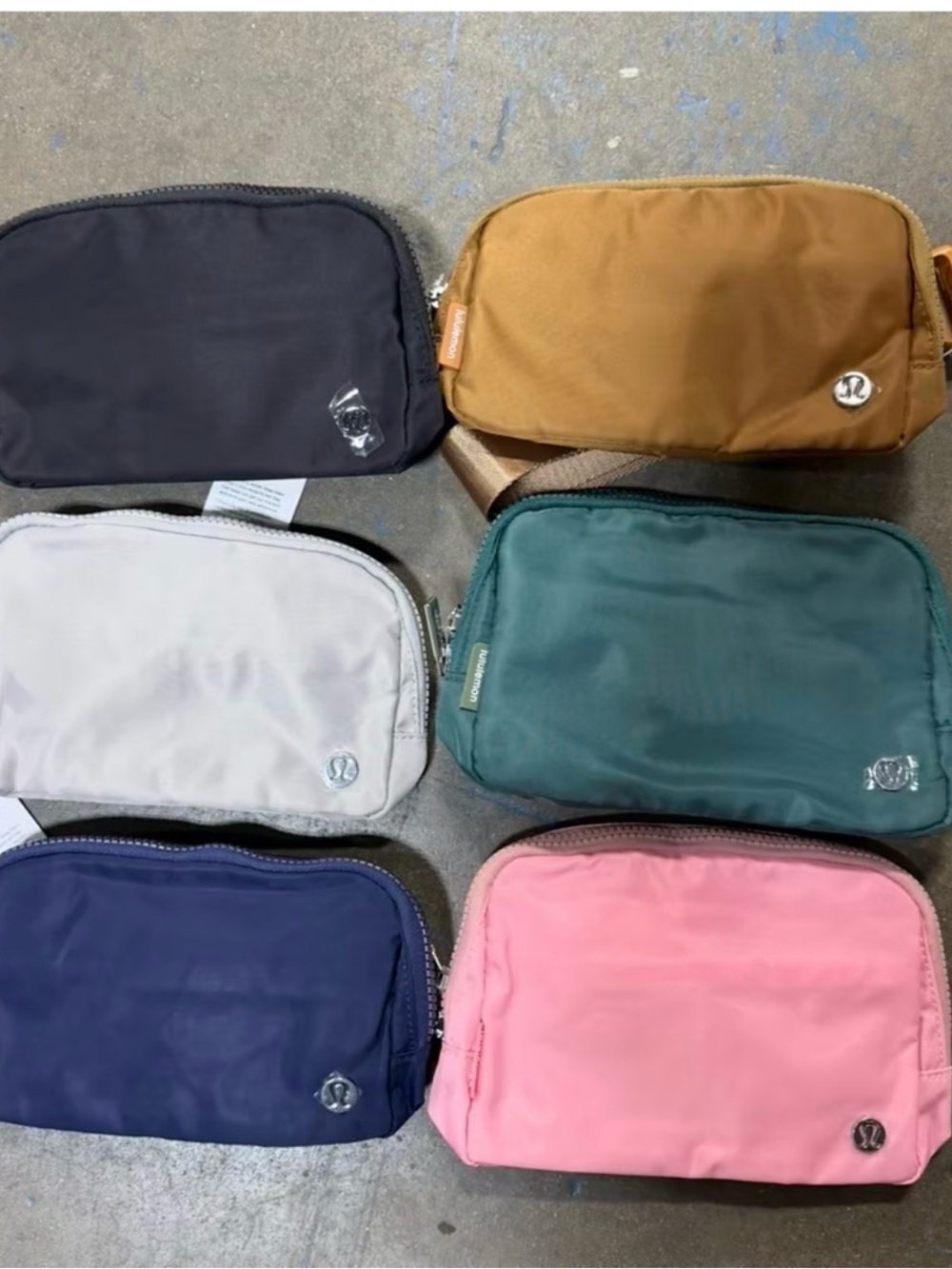 lululemon athletica Toiletry Pouches in Black, Tan, Gray, Green, Navy & Pink